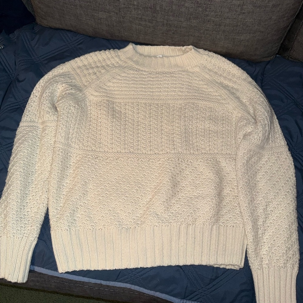Time and Tru Women's Textured Cream Sweater